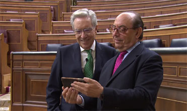 Jesús Serrano, director de Comunicación del Congreso en 1997, e Iñaki Gabilondo